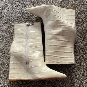 Schutz Asya Eggshell Croc Bootie